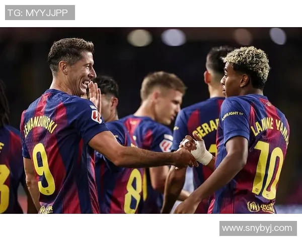 西甲焦点战曼城大胜巴萨引发转会传闻热潮全场沸腾