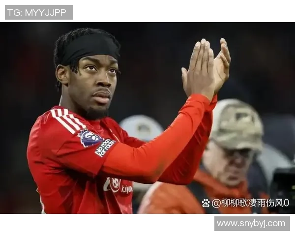 足总杯焦点战曼联与那不勒斯激战成平局赛后分析引发球迷热议