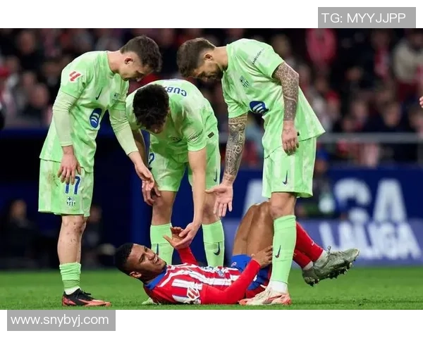 西甲焦点战巴萨强势3-0击败热刺赛场瞬间引发热烈反响